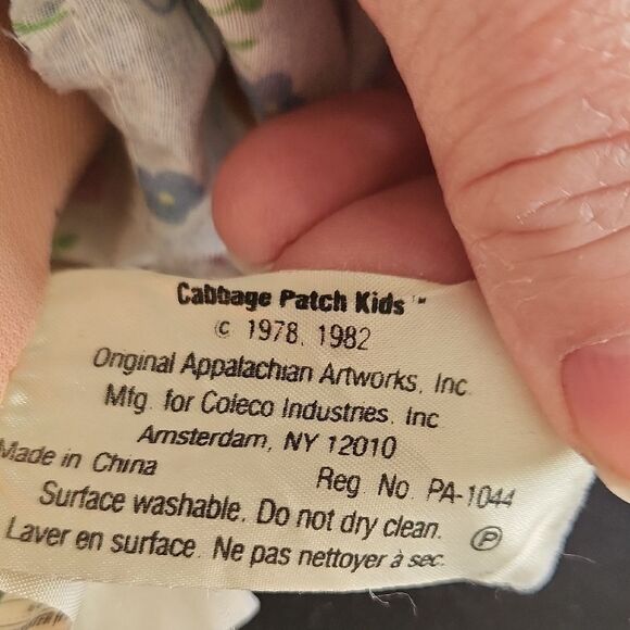 Vintage collectable Cabbage Patch Kids Doll in Floral Dress - Picture 5 of 6